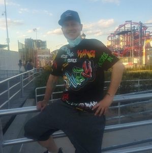 Meet your Posher, Felix